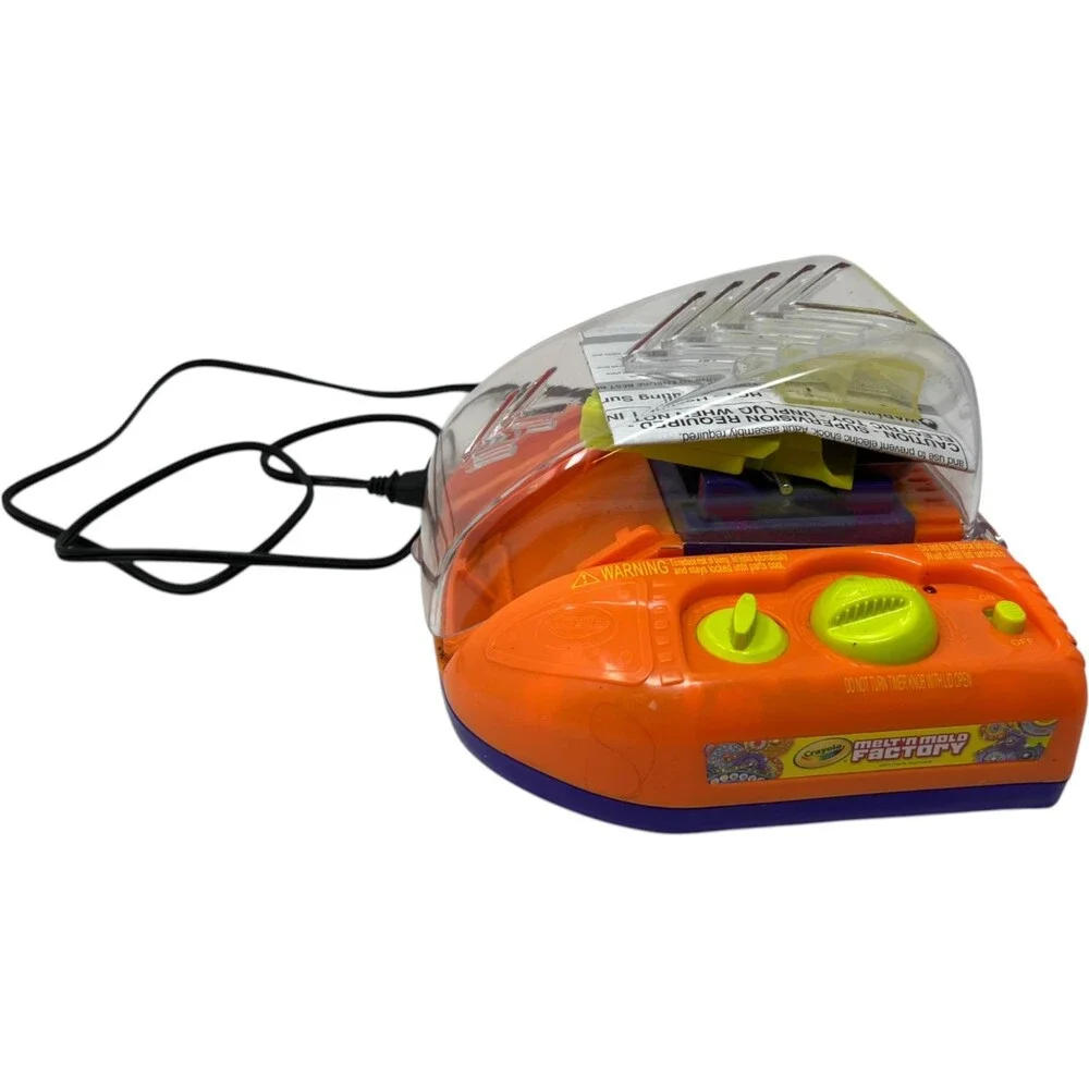 Crayola Melt 'N Mold Factory 74-7060 Orange Purple Crayon Maker Kids Craft Toy
